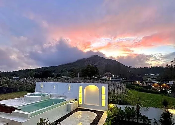 Volcano Side Kintamani ホテル